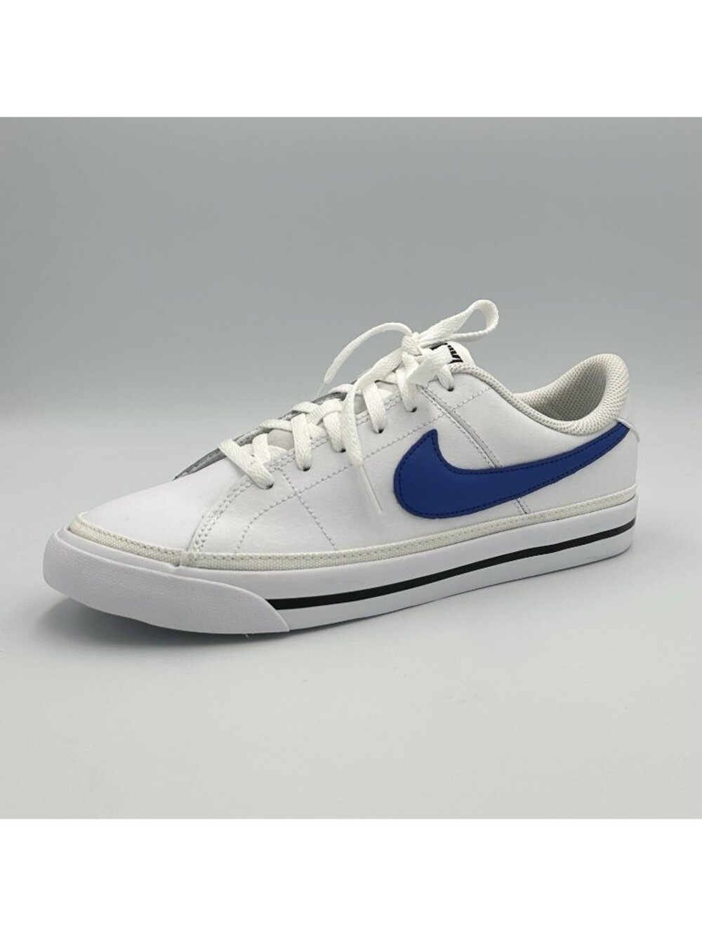 Nike Court Legacy Kids Youth Size 6.5 Y White Blue Leather Sneakers DA5380-101